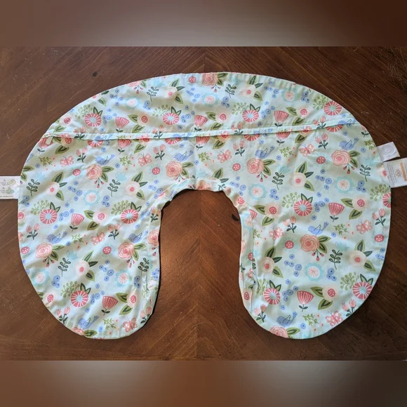 3️⃣ THREE Boppy Covers- Floral & Pink Striped - Picture 3 of 10